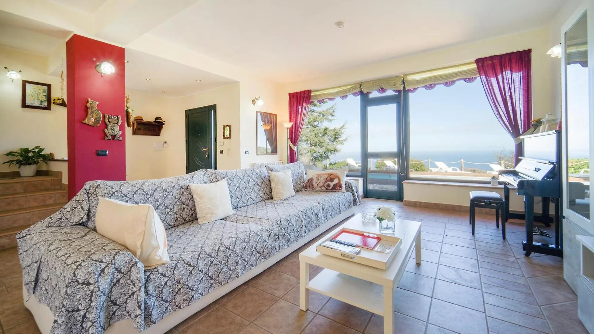 4 Bedroom Awesome Home In Caronia 0*,  إيطاليا