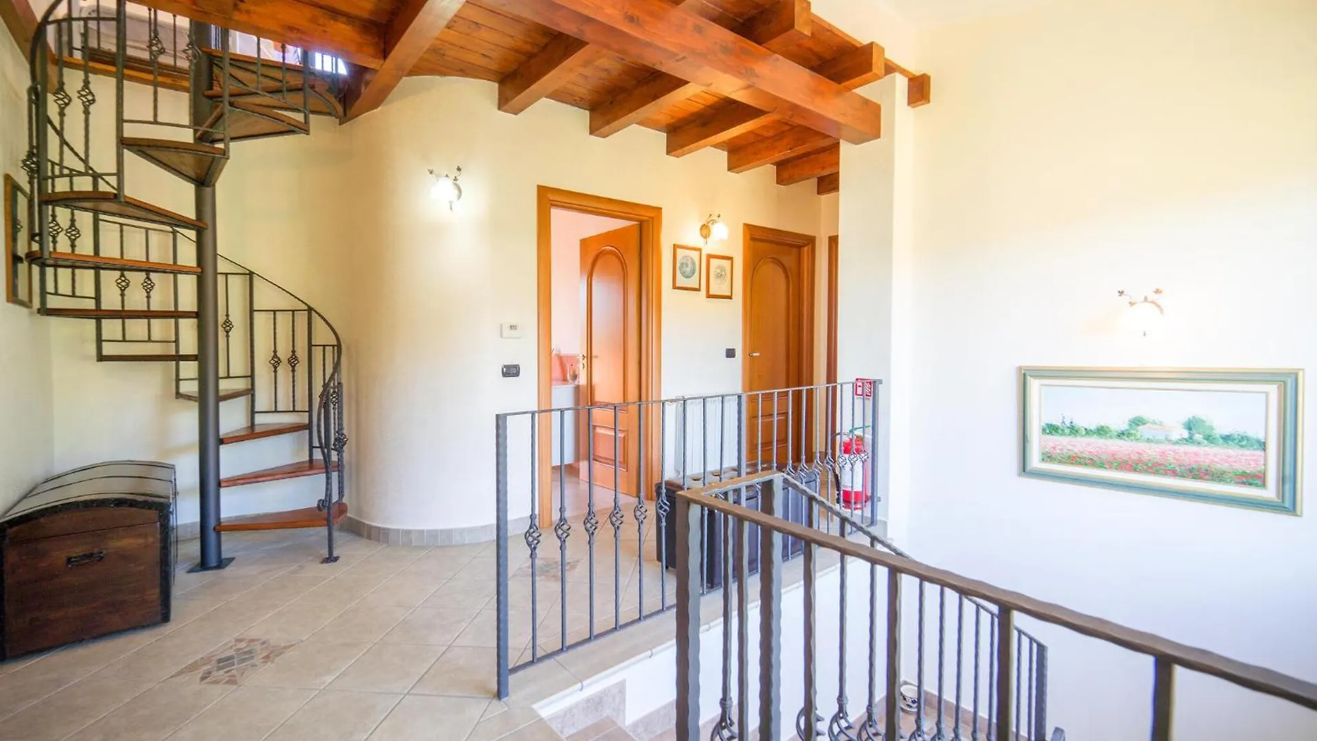 بيت للعطل 4 Bedroom Awesome Home In Caronia إيطاليا
