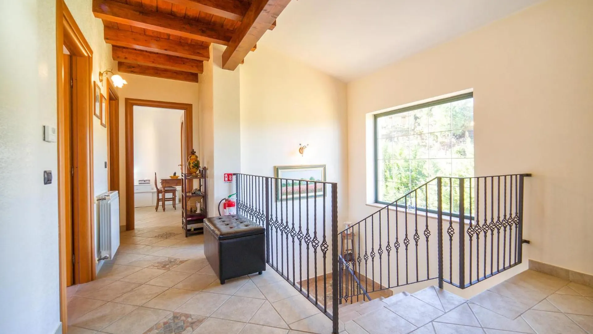 4 Bedroom Awesome Home In Caronia